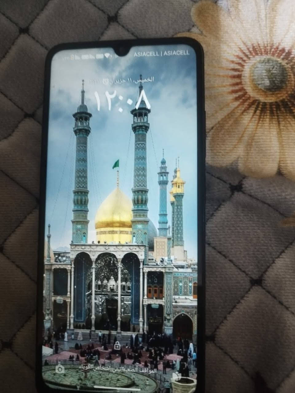 مواصفاته
مواصفاته 
*مواصفات Poco C71 المستعمل النظيف جداً:*

*الشاشة*: 6.88 بوصة HD+ 1640x720, 120Hz
*المعالج*: Unisoc T7250 
*الذاكرة*: يجي 128GB تخزين - وقابل للزيادة بكارت ميموري
*الكاميرا*: خلفية 32MP + أمامية 8MP
*البطارية*: 5200mAh شحن 15W
*النظام*: Android 14 مع HyperOS
*بصمة*: جانبية 
*ميزات*: NFC موجود بالنسخة العالمية, منفذ 3.5mm

السعر 150 وبي مجال وكارتونته وياه فقط 
***********
