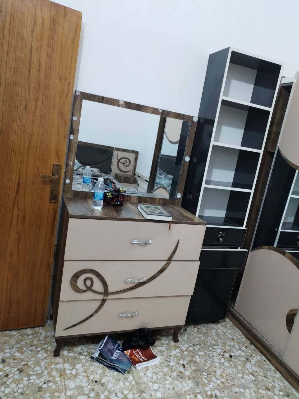 الغرفه اخشاب للبيع تركي للبيع ب 200 مع كرسي حلاقه ب 75 مع امرايات ب 100 مراوح سقفيه الثانوي عدد 2 ب 75 كنتور 125


**إذا كنت صاحب هذا الإعلان وتريد حذفه لأي سبب، رجاءا أرسل رسالة إلى الدعم الفني**