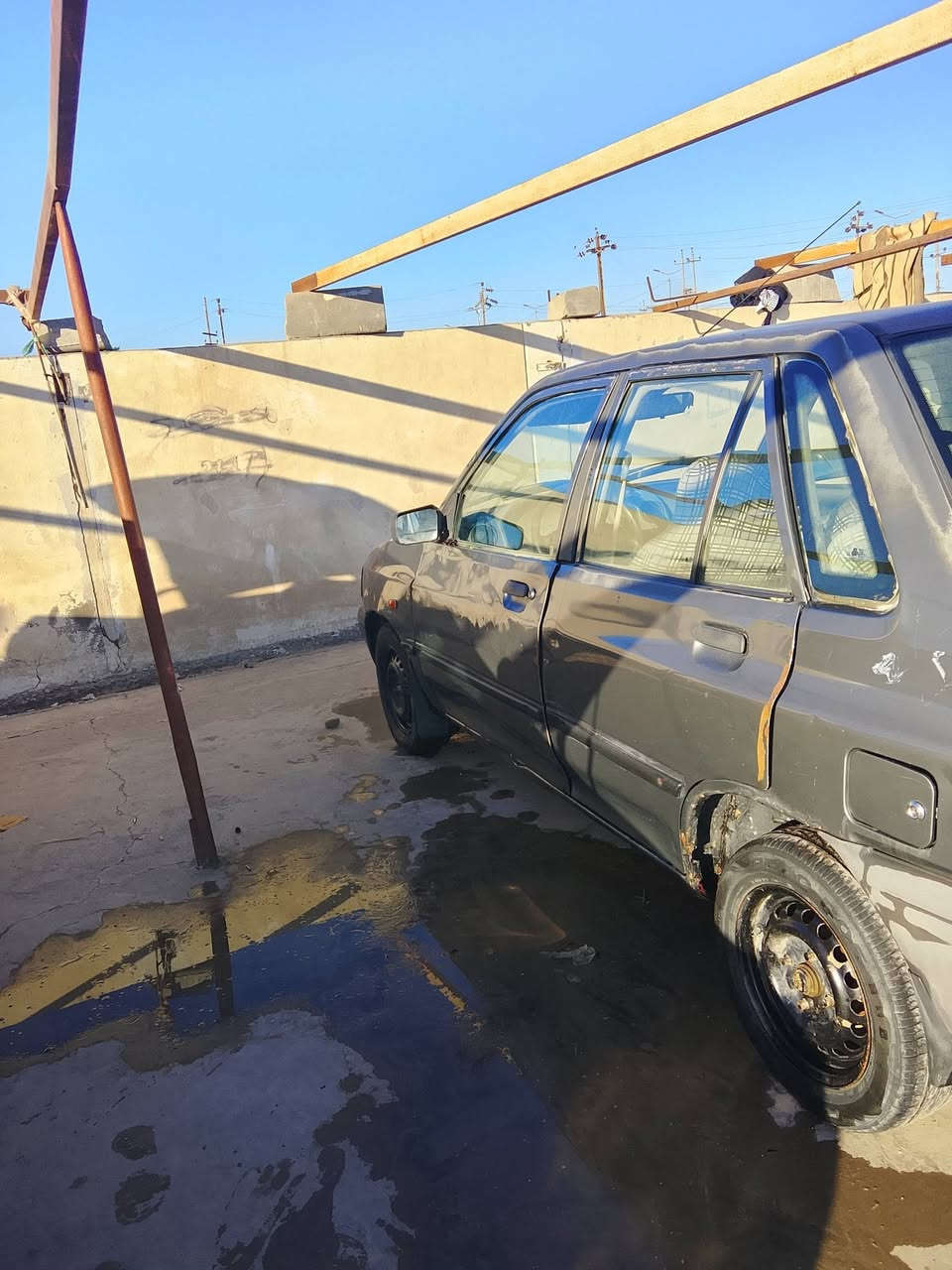 مديل 2012 رقم قادسيه كير مكينه شواصي مكفولات 
مكان سياره ديوانيه قضاء دغاره سعرهاا 28
***********
