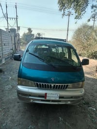 ٢٠٠٠ • بابل • دهان تجميلي