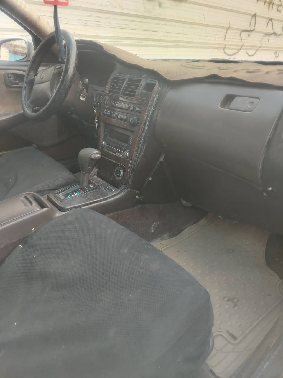 سلام عليكم كرسته نفخ 96لؤلؤي مكفوله كص ونقل مكينه 2500رقم بصره سنويه 27راعيه موجود مكينه وكير حداديه مكانه بصرة_النشوة
***********
