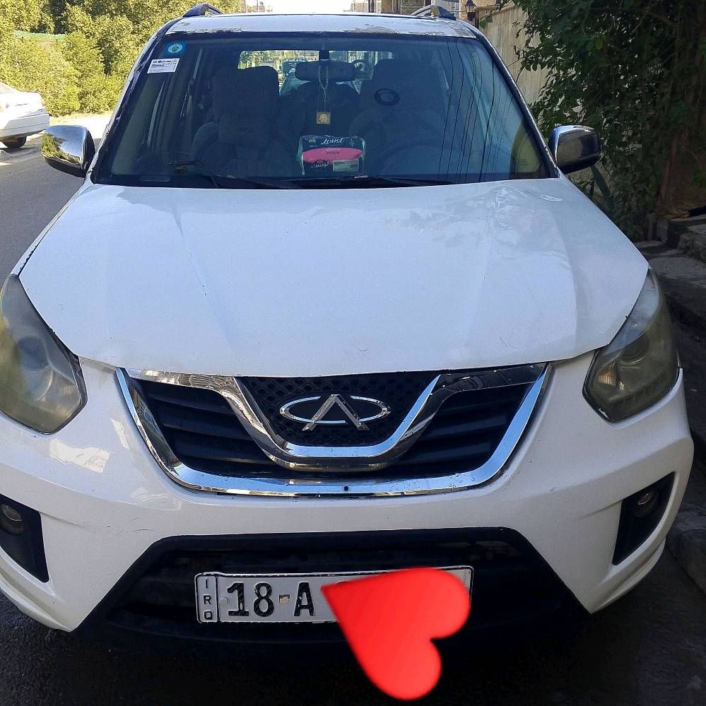 سلام عليكم سياره شيري تيكو 13
ضربتهة تكمه وقاعده مال دبل ومعمرات 
كشرهة تعبان محركهة مجفت استندر كيرهة خير من الله 
عوزهة ترتيبات عارضهة ب35 وبيهة مجال مكاني حي الجهاد بغداد 
