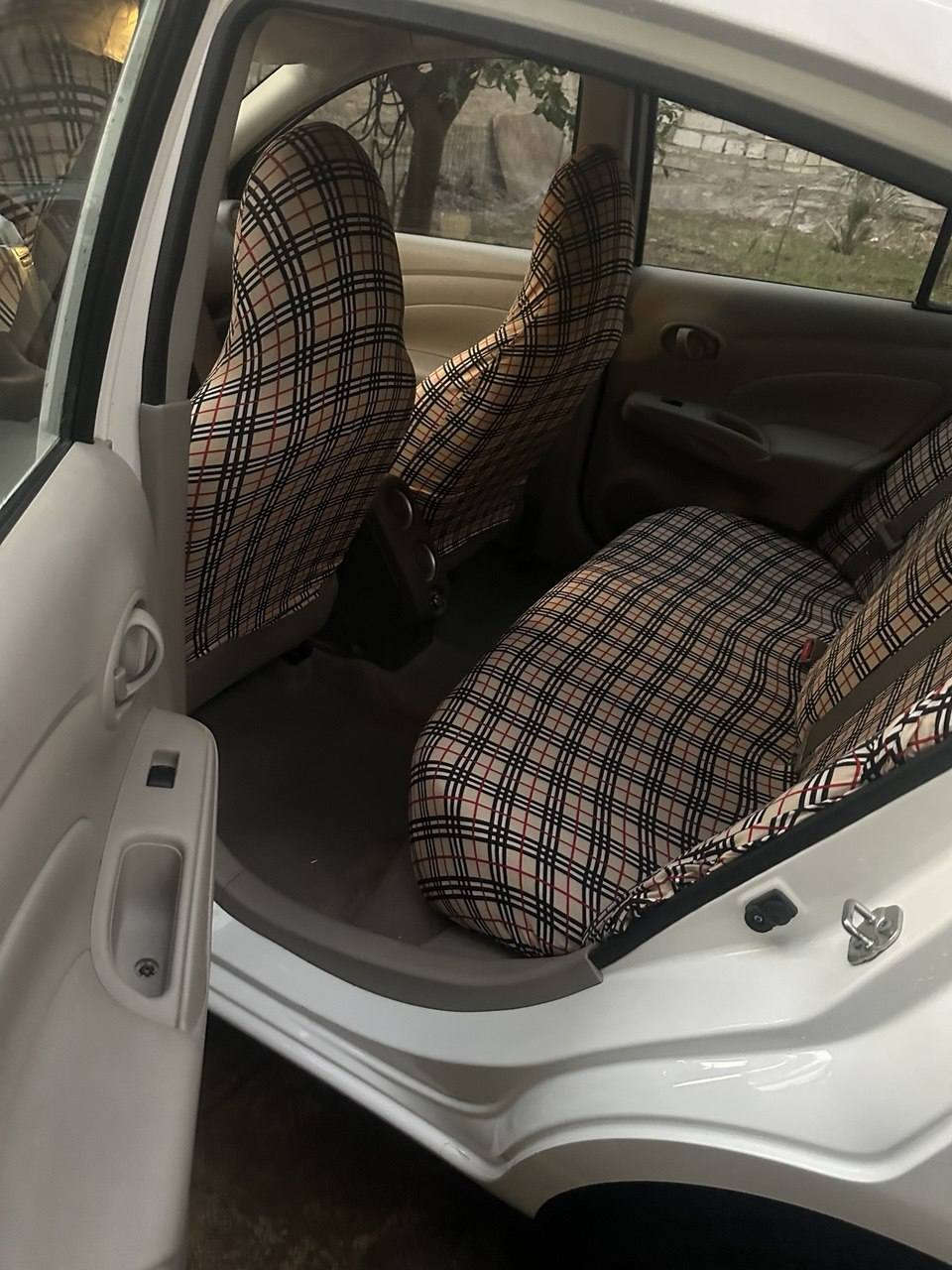 صني موديل 25 ماشيه 29 الف بيه دحجه بصفحة السائق ما مصلحه كما موضحه بالصور ... سعرها 116 سعر نهائي وصافي باسم شركة 
مكان السياره النجف الاشرف ناحية الحرية 
لتواصل ***********
