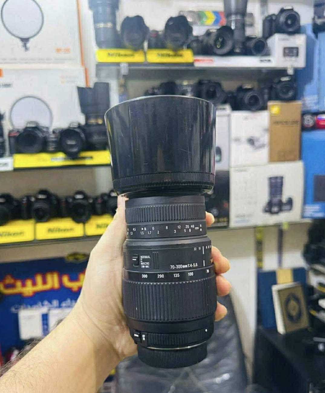 سلام عليكم عدسه نيكون 70_300 نضافه 99


**إذا كنت صاحب هذا الإعلان وتريد حذفه لأي سبب، رجاءا أرسل رسالة إلى الدعم الفني**