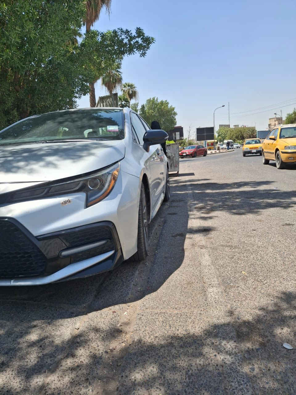 السلام عليكم
كورلا se 2020 للبيع
حادث جاملغ وبنيد بدون دواخل
محرك 2000
تحكم ستيرن
شفتات سرعة
داخل مخمل
سايد بريك اوتو
لايتات زنون
اشاير مري
رقم اربيل الجديد
السيارة باسمي
موقع بغداد الدورة
السعر 133 وبيهة مجال ***********
