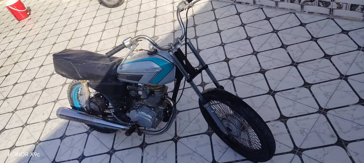 دراجه للبيع الموديل 20 مكان نجف سعر 200 وبيها مجال ***********
