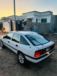 أوبل • ١٩٩١ • نظيف