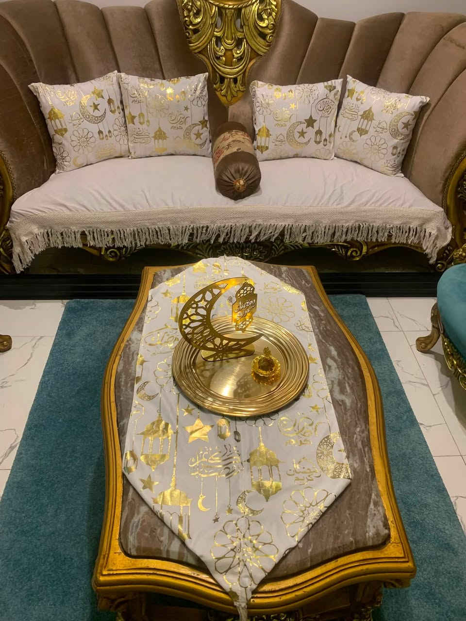 صالون دمياطي 
بحالته ب١٠الاف بدل ١٢ 
فيصل العشرين


**إذا كنت صاحب هذا الإعلان وتريد حذفه لأي سبب، رجاءا أرسل رسالة إلى الدعم الفني**