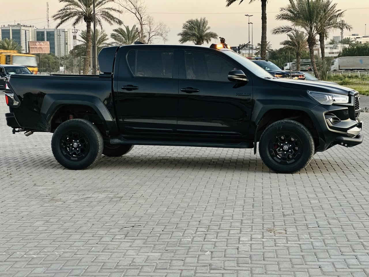 يالله 

السلام عليكم

 

تويوتا فورويل جي ار GR  شركت ساز ام ضمان ام منفاخ 

رقم اربيل  تحويل وكاله شوكت ما يعجبك 

سياره  مكفوله كفاله عامه 

موديل:-2024

 سته سلندر 

   

ماشيه 39

لايت زينون 

كشاف امامي 

شاشه مركزيه 

كاميره 360 درجه 

ويل مقاس 18

مثبت سرعة

شفتات قياده بلستيرن

تشغيل بصمه

دخول ذكي

اناره ترحيب بلمرايه

حساسات خلفيه 

مكيف خلفي

وباقي مواصفات GR  معروفه

سعر  سياره 450 وبيه مجال  

 

مكان سياره بغداد بحي اور  

انتصل ***********
