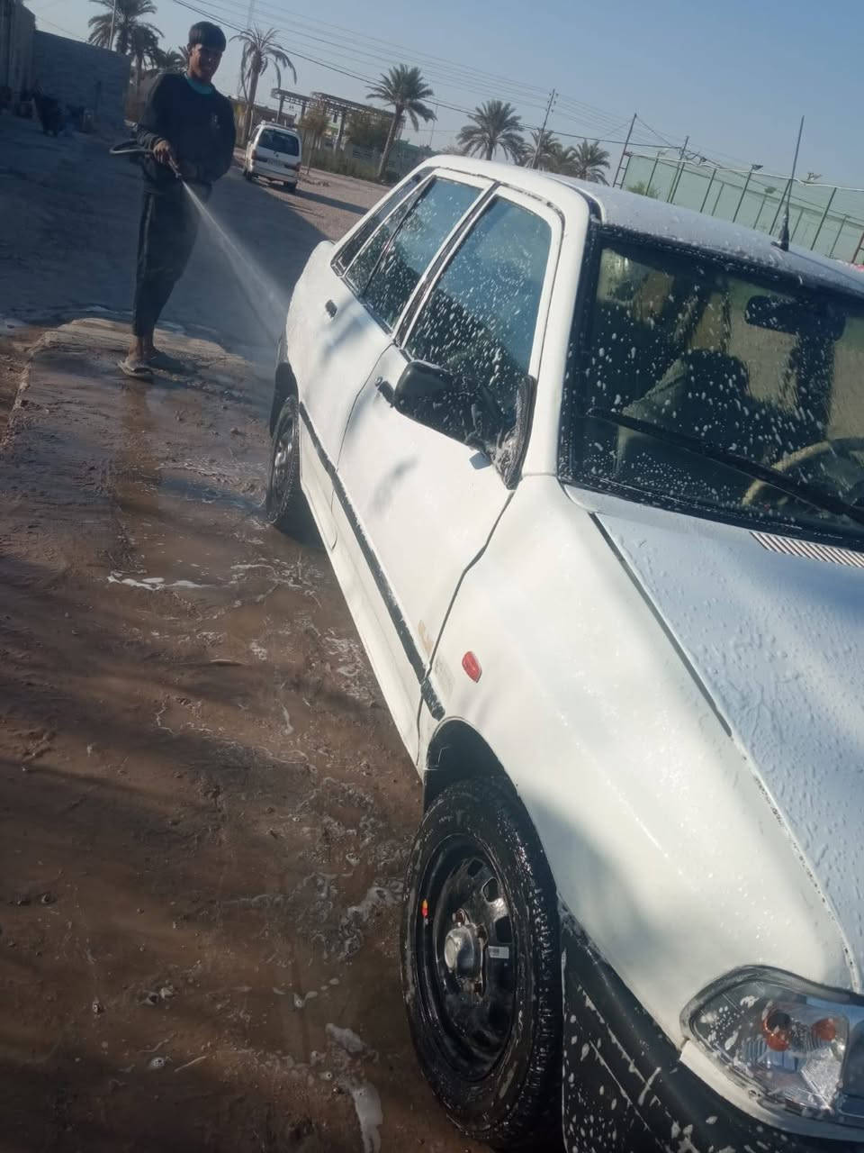 السلام عليكم سيارة سايبه للبيع مديل ٢٠١٠ السياره جاهزه ما عوزه اي شي مكينه كير شرط شواصي بلاديات السعر ٢٨ وبيه مجال حك الجيه الاتصال على الرقم *********** مكاني النجف بل حيره
