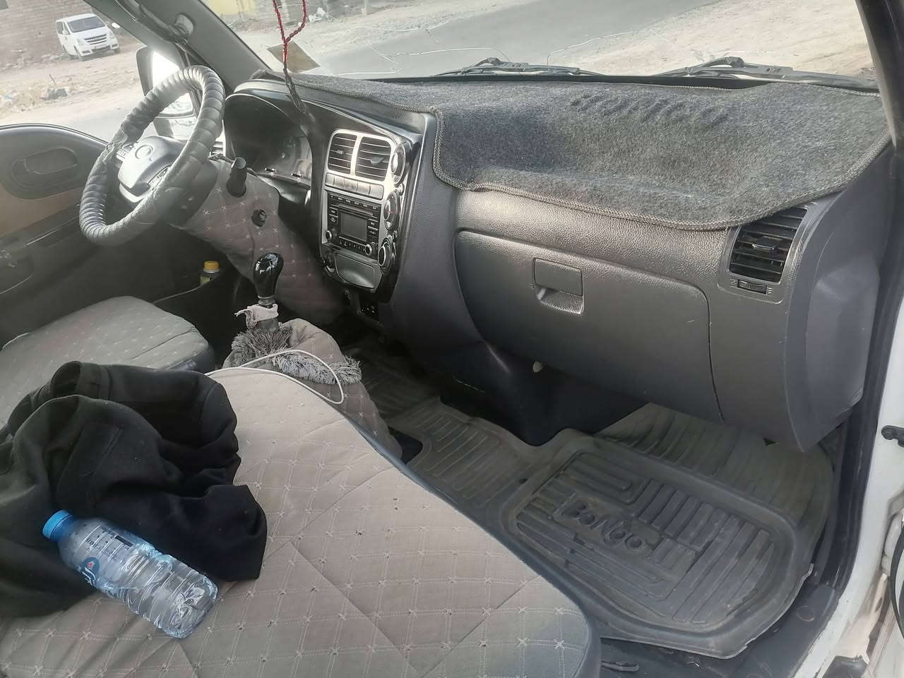 كيا موديل ١٨ رقم صلاح دولي سياره حلوه سنويه بسمي نضيفه مكفوله كير محرك شرط اتريد وكاله او تحويل السعر ١٢٢ رقم الموبايل ***********
