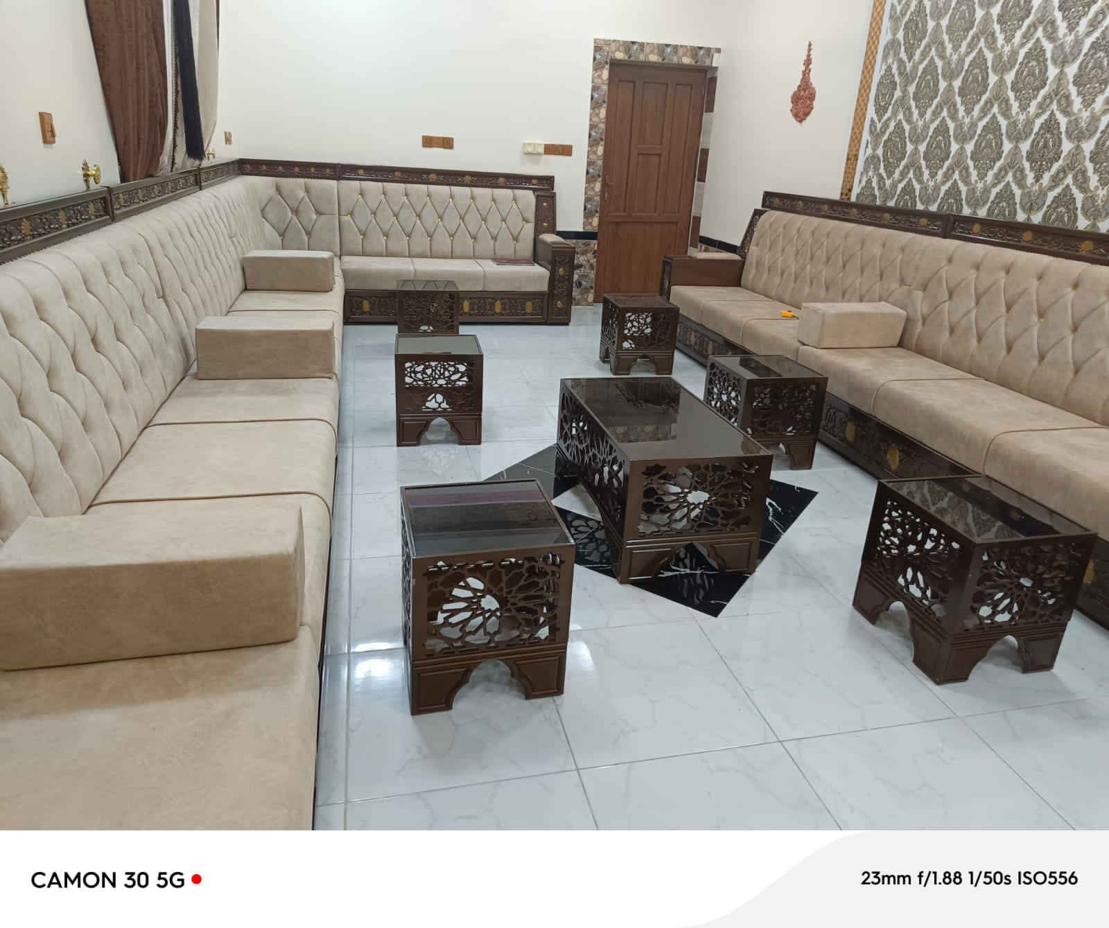 السلام عليكم متابعين صفحة معمل ومعرض الملكي اللقنفات ولدواوين 
يقدم لكم اسعار  تنافسيه
ملاحظه تفاصيل العمل خشب روسي انجين 
مقعد بلاويد اسود او ابيض حسب طلب الزبون 
عملنا لكافه الموديلات ودواوين 
 مع كل ديوان هديه طبله  كبيره و كوشات من المعمل 
ويوجد لدينا مندوب لاخذ القياسات 
العنوان/ القائم /الحولي /قرب معمل غاز القائم *********** /*********** ابواحمد@
