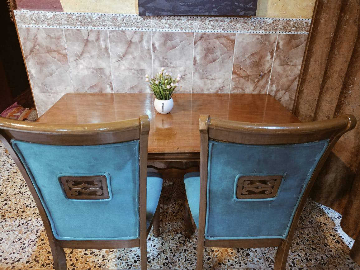 ميز طعام صاج مع كراسي 2السعر 200العنوان شط العرب وبي مجال ***********
