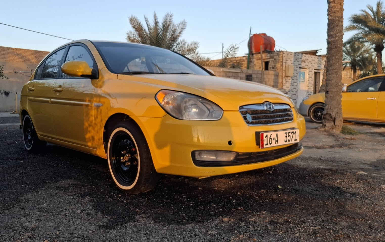 السلام عليكم  هونداي اكسنت للبيع موديل( 2007 )سياره 
مكفوله لغود شواصي تكم حوض كله كفاله مكفوله من الضربه 
  سياره خليجي داخل بيجي اوتو ماتيك مكينه  [ 1600 ] 
مكينه وكير وحداديه كله جديد تبريد ثلج تخم تاير ابو الخط البيض جديد  رقم القادسيه نكليزي بسمي  الهيئة والغرامات 
مصفره  سنويه جديده ال [30] مكان السياره الديوانيه 
السعر [80 ] $ وبيه مجال والشراي بيه خير ويدلل 
رقم الموبايل[ *********** ][ *********** ]
