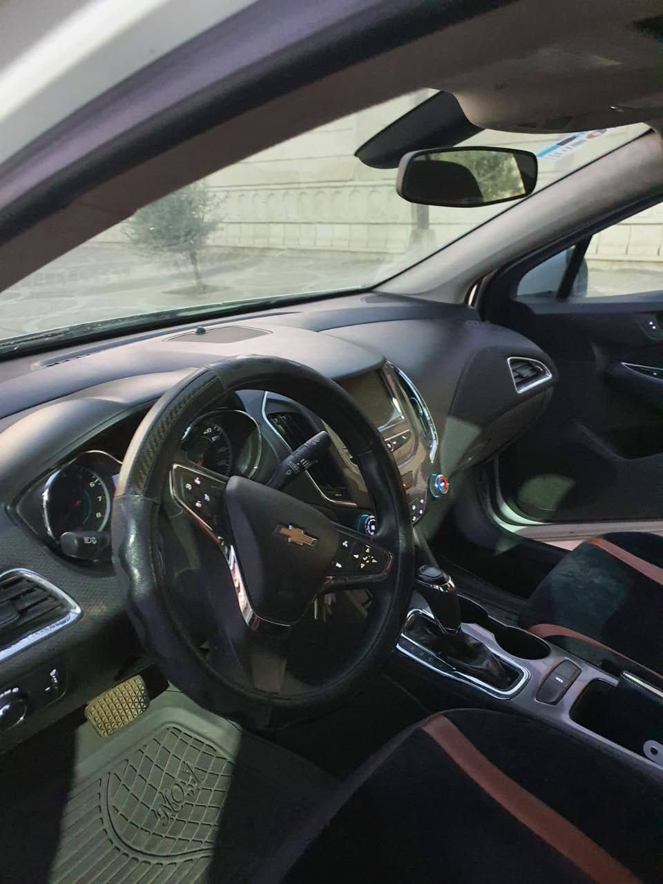 كروز  ٢٠١٨ لون ابيض رقم نينوى محرك وكير شرط ..التقرير  مرفق مع الصور، موصل الايسر.. السعر ٩٢ وبيها مجال للشراي.  
***********
***********
