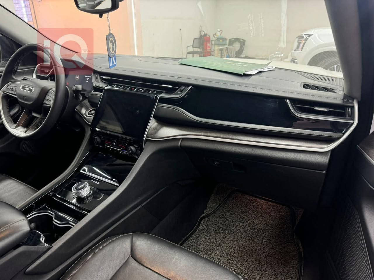 سلام عليكم جيب لاريدو
جيب لاريدو 2023 بدون ايرباك رقم بغداد انكليزي 

بدون ايرباك ماشيه 33 تبديل جاملغ فقط مكينه 6 سلندر شاشه 
مكينه كير تبريد مكفول وضع شركة 
السعر 30.500 بيه مجال بسيط 
***********
