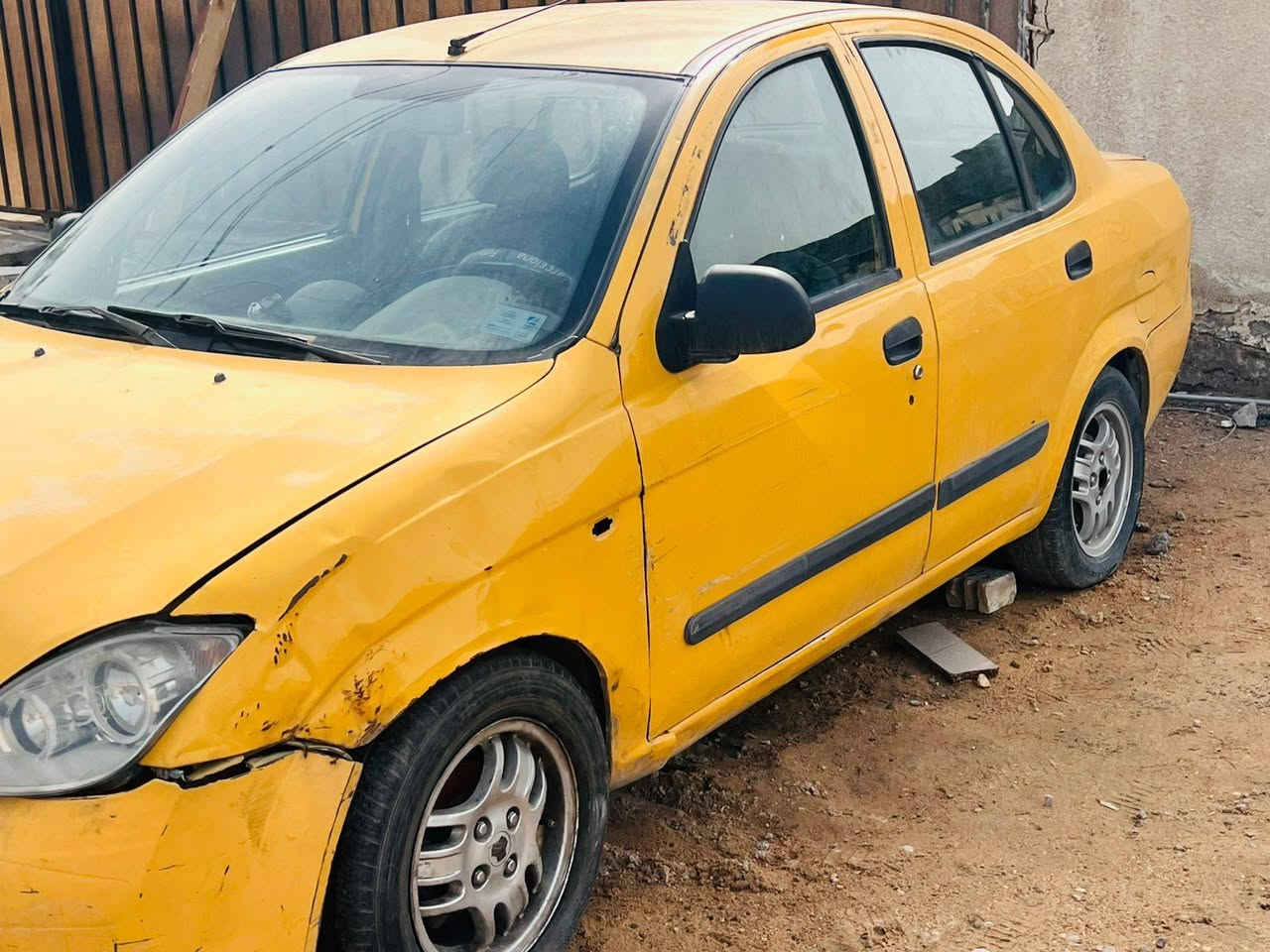 طيبه صفره موديل 16.. 
مكينة صاطرة(گايمه ) سنوية عند الهيئة مطلوبة ( 700 ألف) 
وغرامات ماأعرف.  
أبيع كما هي ( 25  ورقة وبيها مجال)
الاستفسار ع الرقم ) ***********
