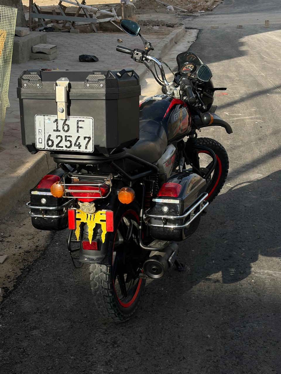 السلام عليكم 
بوكسر موديل 2022 
 رقم : قادسية بأسمي تحويل ثاني يوم
السعر : مليون و675
الرقم :***********
(بي واتساب)
