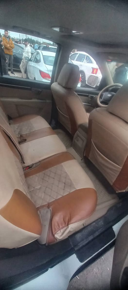 السلام عليكم سنتافية ٢٠١١ خليجي  بغداد انكليزي بدون حادث فقط بارد فول ١/١ يعني كل المواصفات بيها ١٥٥ $ وبيها مجال للإستفسار الاتصال (*********** )
