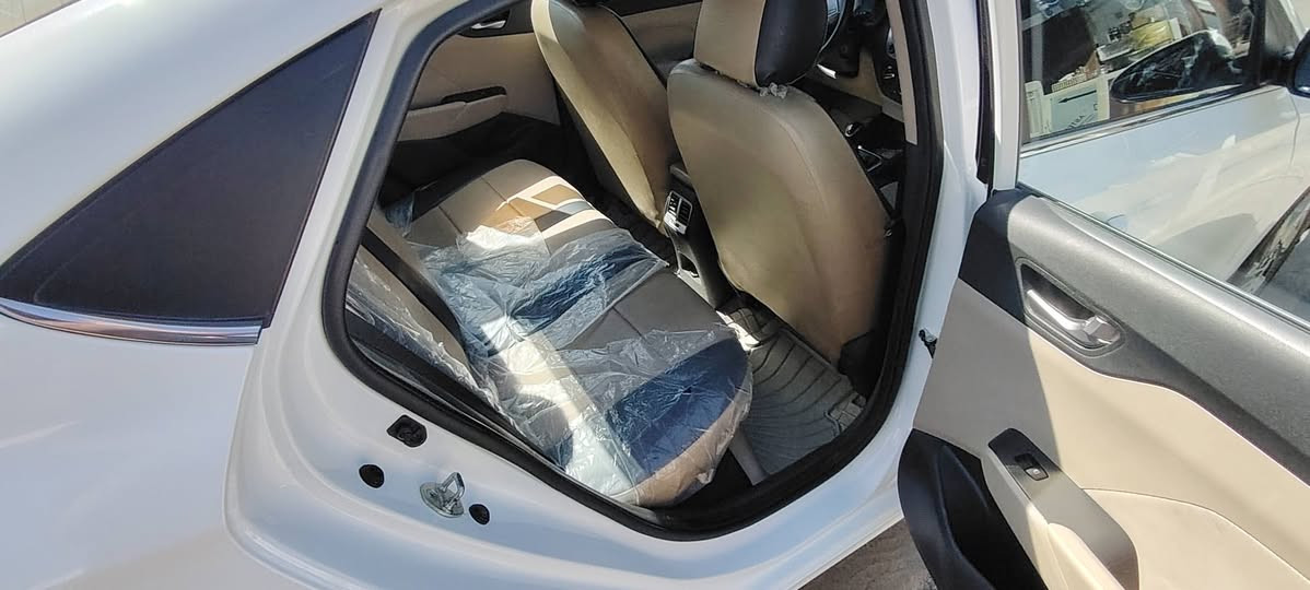 السلام عليكم اكسنت 2022 خليجي فوول رقم بغداد للبيع السعر 130 وبيه مجال مكاني الرمادي بيه حادث بالباب أثر دراجه وبيه شويه بارد وكل التفاصيل  بالصور موجوده ***********
