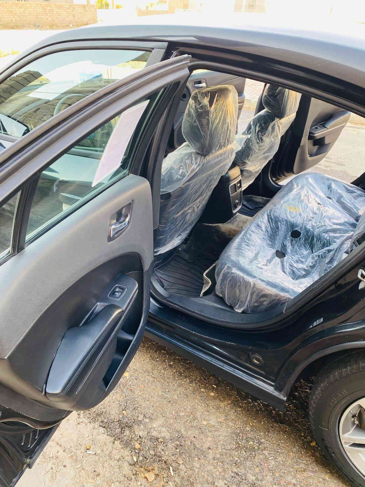 السلام عليكم 
جارجر 2011 كلين مكينه3600 حداديه تاير جديد مكينه كير عصه شاشه كبيره كامره خلفيه السياره جاهزة و التفاصيل موجوده بالمنشور مع الصور السعر 160وبيه مجال للأستفسار  اكثر الاتصال مكاني صلاح الدين قضاء الشرقاط

هاتف***********
