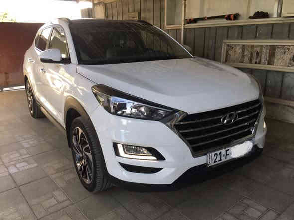 السلام عليكم 

٢٠٢١ وارد خليجي فول نضيفه  مكينه دوش نقص واحد مابيها بس بارد وخفيف كلش ماشيه ١٢٦ الف وسقف بانوراما كشنات مخمل لون جملي وكهربائية بصمتين تشغيل عن بعد بلاد كفاله من الصبغ جديده السياره ومدوشمه دواخلها نقص واحد مابيها عنوانها ديالى خانقين سعرها ٢٢٥ وبيها مجال للطيبين الشراي ومهتم يتصل 
والسياره وكاله عبد الكريم الشيخاني 
 
***********
***********
