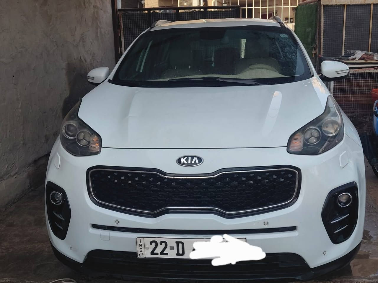 السلام عليكم :
سبورتج للبيع موديل 2018 السيارة جديدة بمعنى الكلمة السيارة ماشية 81 السيارة بصمة مكينة 4 سلندر مكينة 2000 جديدة السيارة كما موضح  في السونار 
ملاحظة :  ترهم مراوس بين سورنتو 2020 / 4 سلندر خليجي بيه صبغ 
مكان السيارة :  نجف
الهاتف:  ***********
السعر :  185وبيها مجال
