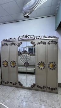 غرفه نوم GOLD ملكي لون ذهبي ماركه 8قطع  السعر مليون 100 الف مع شد والن...