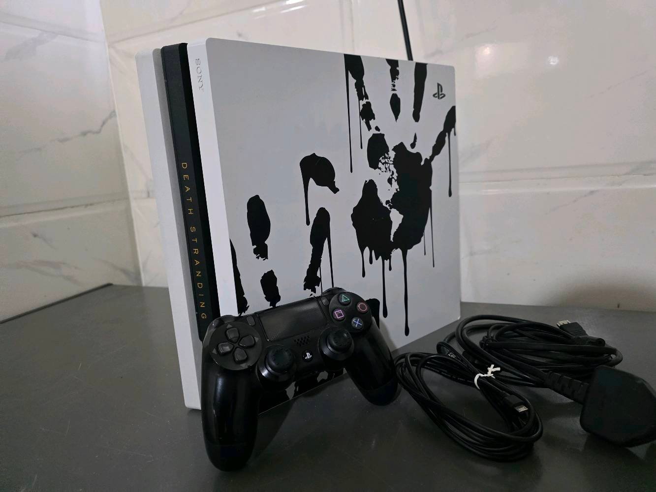 للبيع بلي 4 برو مهكر نسخة DEATH STRANDING ذاكرة 1 تيرا نظافة 100% تهكير قرص 11.52 وياه جوستك اصلي وكيبلاته بي 8 العاب وتكدر تضيف العاب بعد للبيع سعر ٤٢٥ او مراوس ب5 عنواني بغداد اي استفسار عالرقم *********** ماعندي توصيل 