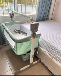 سرير اطفال • هزاز معطل • ملاطات شحن