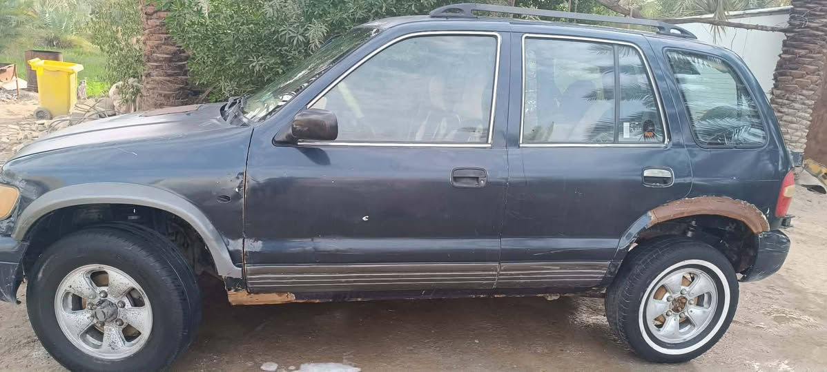 السلام عليكم  للبيع كيا لسبورتنج م. 1995 محور ونجي اربعه اسلندر محرك كهرباء شغاله رقم انكليزي 
مكان ناصريه مركز 
بسمي رقم بصره السعر 37 رقم  الهاتف   
***********
***********. هاذا الرقم بي واساب
