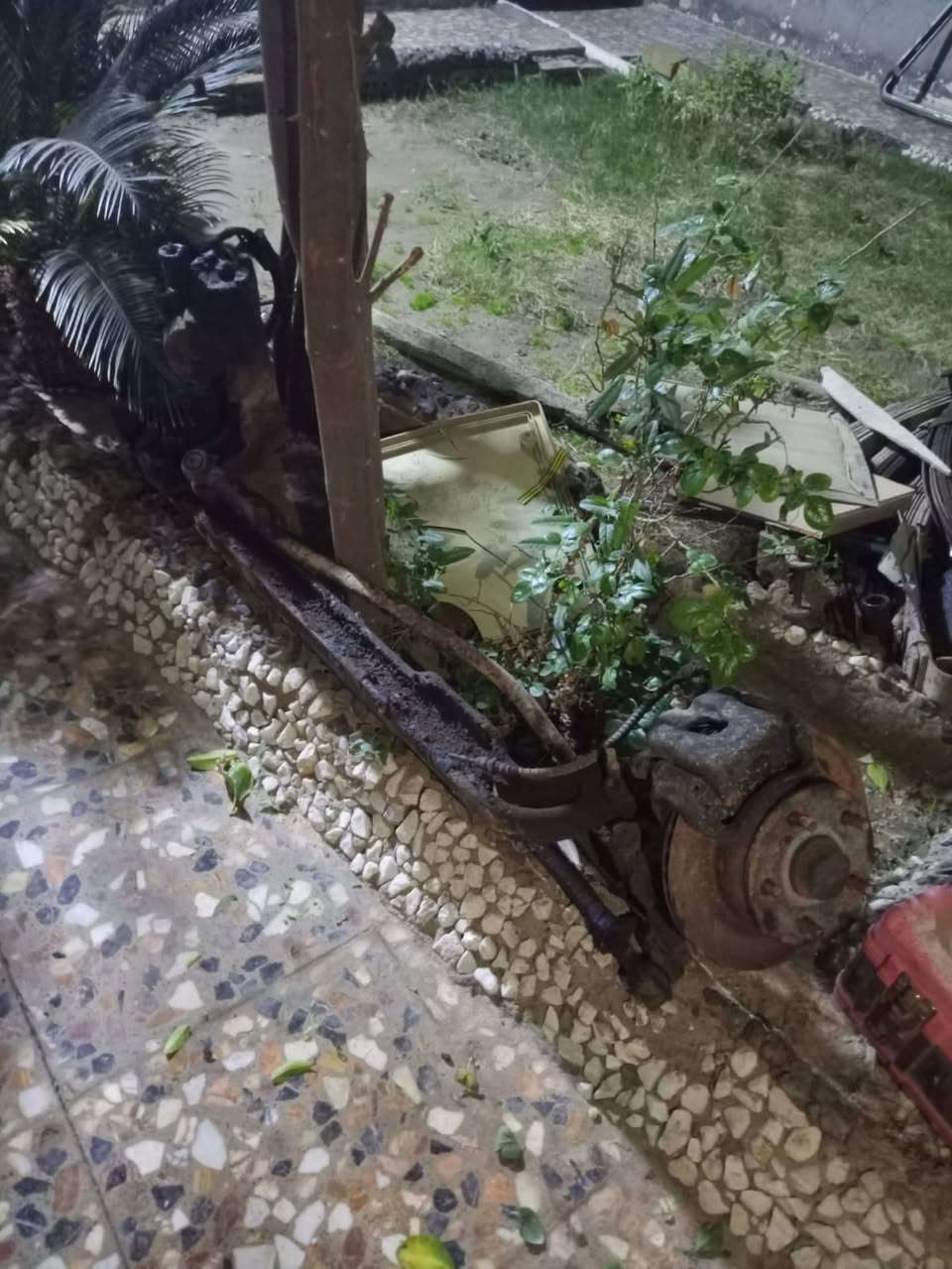 غراض رف شتريد عندي دينمه كويل عقل ضفير رادتر ام اربع سروات دلكو  4كبسات ورك  شاشه***********
