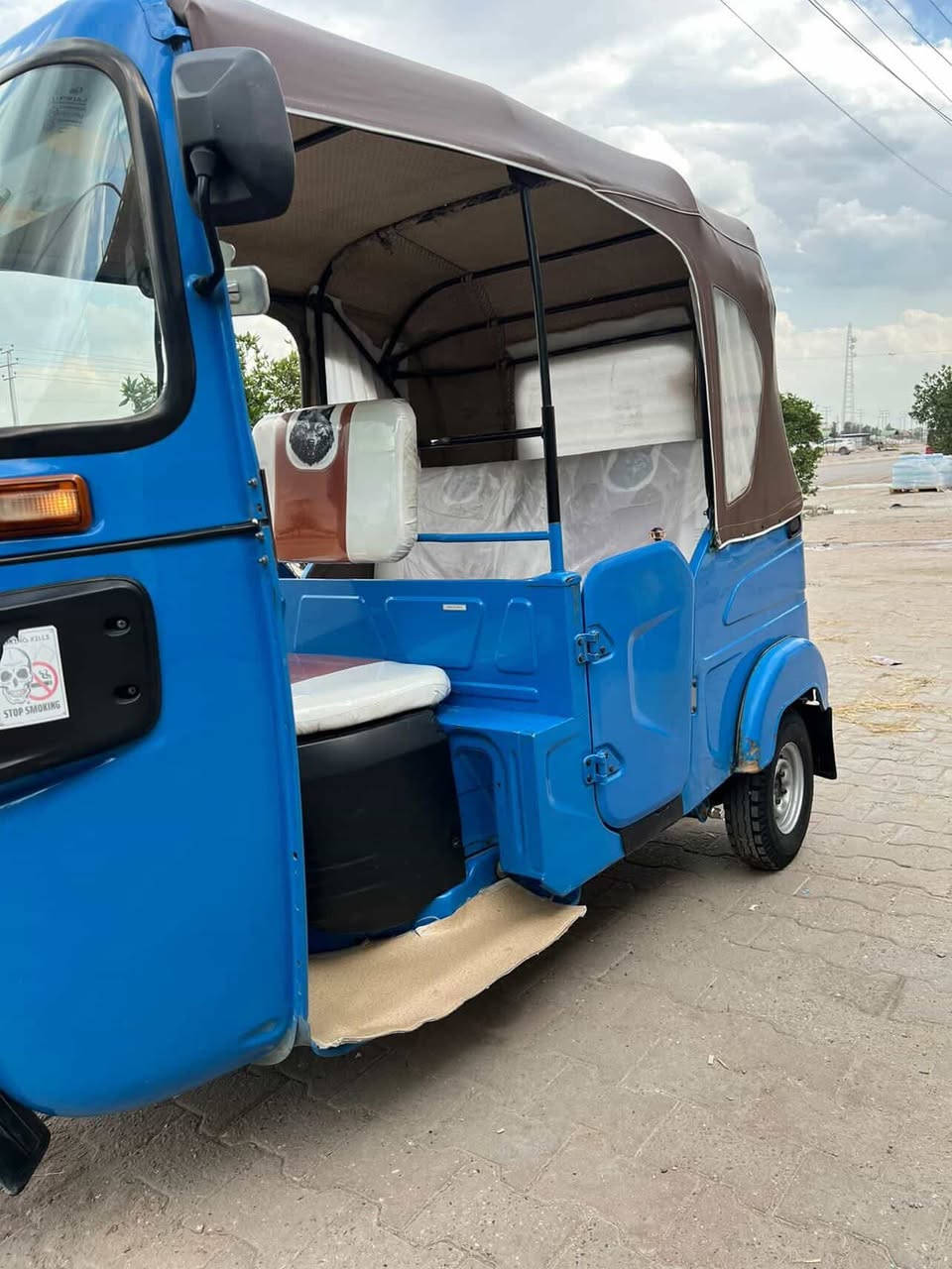 سلام عليكم تكتك ٢٢ كفاله عامه كشر ومحرك رقم بغداد تحويل ثاني يوم مكاني بغداد المحموديه  
سعر ٩٥٠٠ وبيها مجال حك الجيه 
***********
