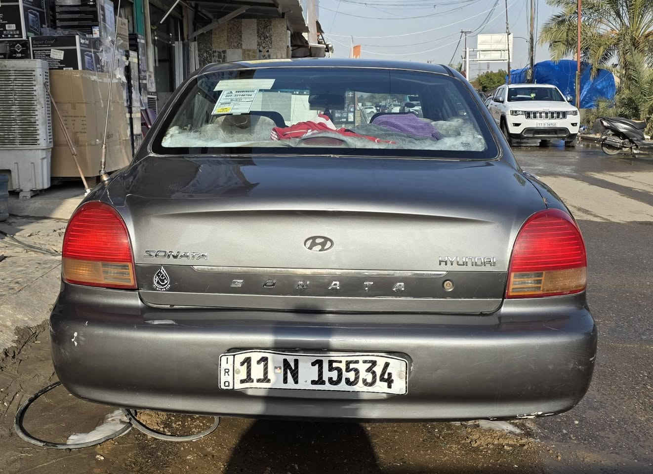 سوناتا موديل ٢٠٠٠
محرك ٦ سلندر 

كير ومكينه مكفول

صدر جديد باتري جديد 

مابيها اي نقص 

رقم بغداد بأسمي تحويل ثاني يوم 

السعر ٥٨ ورقة وبيها مجال 

ممتواجد ع الفيس  

للاتصال ***********
