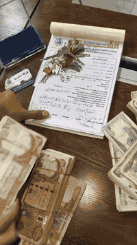 شقة ١٠٠ غربي
طابق ثامن موثثه اثاث كامل 
مجمع b3 
السعر80 مليون
***********
