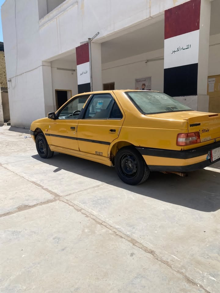 بيجو 405مديل 12
سياره مكينه وكير وحداده بل كارتون 
فقط صار يومين تشتغل وتضرب چيلات 
اكفل المحرك ولكير سياره كلش حلوه 
التبريد طار الغاز المنضومه كلها جديده ولكمبريسر مكفول 
سياره راعيها موجود 
السياره يرادلها ترتيب بسيط   السنويه منتهيه ب2025
هاي كل التفاصيل السعر ١٤وبيها مجال كلش بسيط
مكاني بصره جزائر ***********
