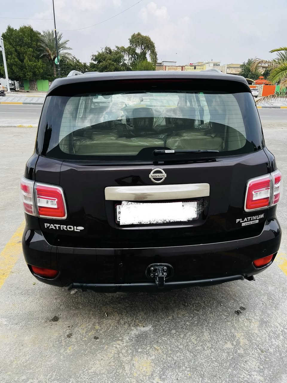 نيسان باترول 
 موديل 2010 وارد خليجي بيه صبغ جاملغ خلفي وبابين صبغ 
رقم بغداد مميز انكليزي بسمي

للبيع او مراوس

المواصفات :

محرك 8 سلندر

7 راكب

نظامABS

مساعد الفرامل barke assist

نظام المحافظه على المسارVSC

نظام توزيع قوه الفراملEBD

نظام مساعده التسلق

نظام مانع انحدار

نظام صوتي شبابي

حساسات اماميه 

حساسات خلفيه

حساس اطارات

شاشة كامره

4وضعيات قيادة
 رمال .ثلوج . صخور
طرق وعره

فتحه سقف كهرباء

صندوق كهرباء 

بصمه تشغيل

بصمه ابواب

قبضه ابواب نيكل

كشن السايق كهرباء

كشن الخلفي منفصل ملكي

كشنات حضن

اشاير باالمري

مانع انزلاق

مانع انغلاق

اوكس / يو اس بي 

داخل كريمي 

تبريد ثلاث قطع مركزي

تدفئه

طفايه متعدده 

وهواي بعد بيه مواصفات بالعافيه على الياخذه  
مكان السياره بغداد
للاستفسار ***********
 السعر 210 وبيه مجال
