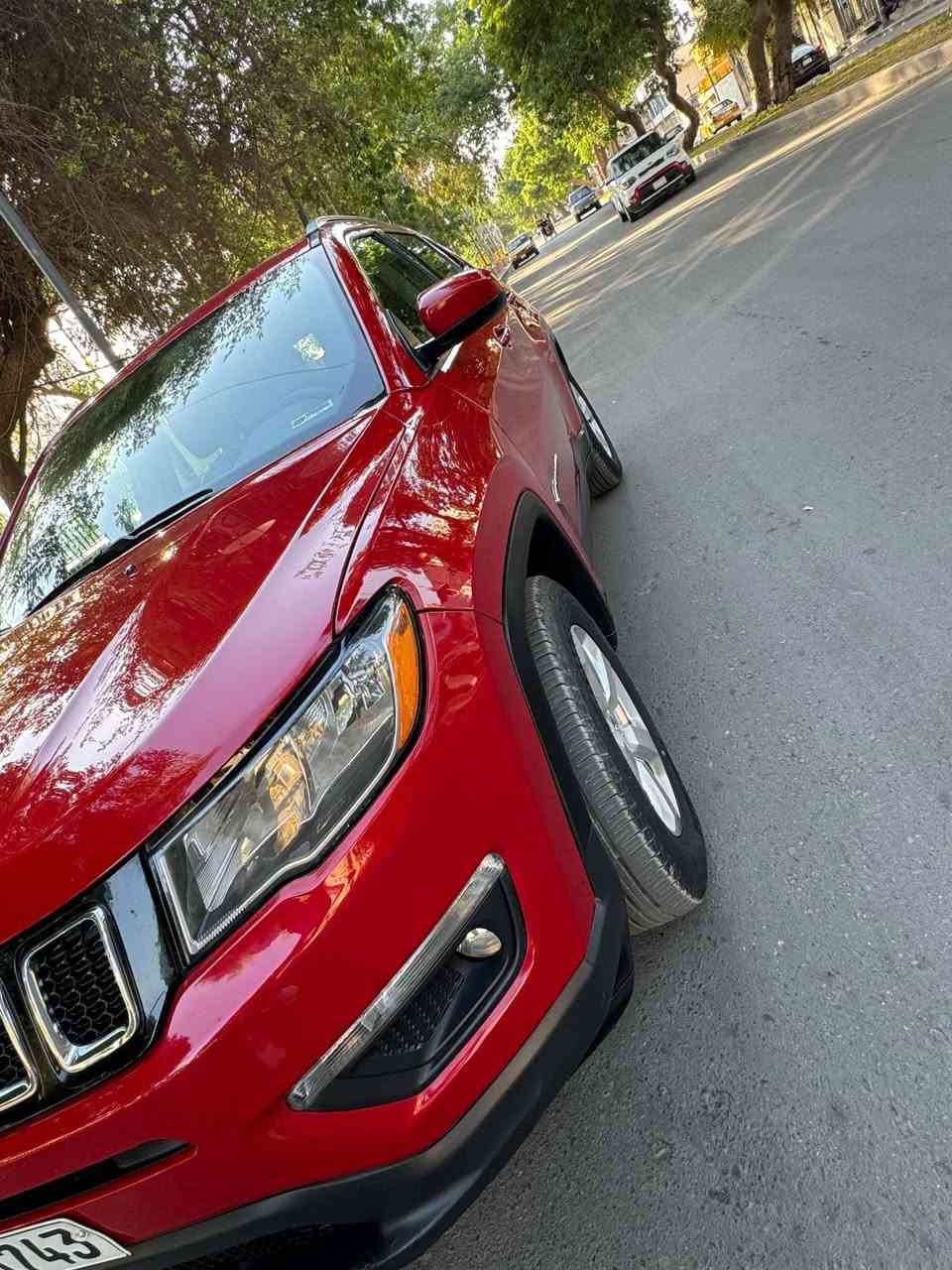 السلام عليكم ورحمة الله
للبيع سيارة: جيب كومباس  موديل 2021

•الضرر: جاملغ و باب السائق  ( البجم كبس ) 

•الرقم: اربيل الجديد 

•الايرباكات: دركة ودشبول

 

مكفولة من الشاصي و اللغد 

•المواصفات :

▪️المحرك: 2.4L (اربعة سلندر)

▪️ ماشيه 68 الف ميل 

▪️ويل كب  مع طقم تايرات جديد

▪️بصمه 

▪️تشغيل عن بعد

▪️كامرة خلفية

▪️كشنات السيارة جلد و مخمل 

▪️تدفئة لكشنات المقدمة ستيرن تدفئه 

▪️شاشة 

▪️تبريد قطعتين امامي وخلفي

▪️سايد بريك دكمة

▪️سستم صوت

▪️تحكم ستيرن جهتين بلوتوث وحاكية وكروس سرعة وتحكم صوت 

▪️نظام ABS مانع انزلاق

▪️ ، مرقمة أربيل وجاهزة.

السياره كامله وما ناقصها شي 

ملاحظة :  هنا بالعراق. صار بيها صبغ بالكرن مال الجاملغ امامي مكفول من الضربه والحادث 

السعر المطلوب: 135 💵💵 ورقة 

 

مكانها : بغداد - الدوره 

للاتصال : ***********
