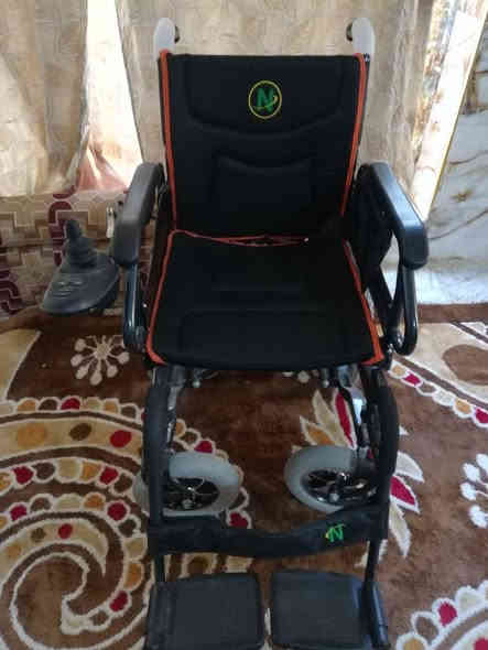 السلام عليكم كرسي متحرك استعمال بسيط البطاريه ماتشحن بسبب عدم الاستعمال رايده ب300رقمي ***********

