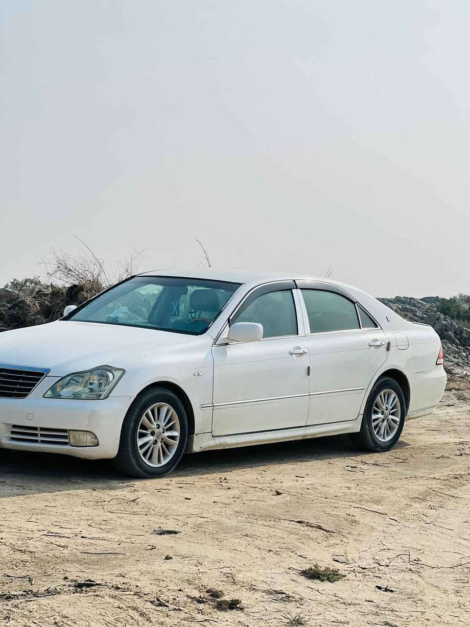 سياره شاهينه حاويه أدوات كفاله من الكص سعر 40 وبيهه مجال مراوس شني عندك تفضل واتساب ‏‪***********‬‏ مكاني بصرة Singapore
