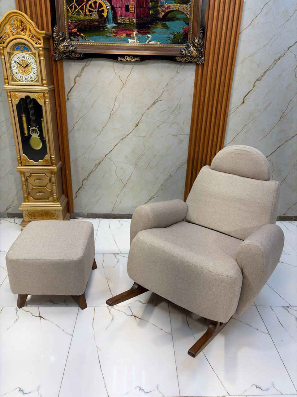 كرسي هزاز  نوعيه ممتازه وتصميم 
يتحمل وزان ثقيله جدا 💯 
تصميم عصري وحديث لاصحاب الذوق الرفيع والتميز بيتك ويانه اجمل واحدث الموديلات الجديده 😍😍😍

منشأ تركي 😍🇹🇷 

للحجز والاستفسار يمكنك مراسلتنا على الصفحه الرئيسيه 
وايضا يمكنك لاتصال واتساب او تصال هاتفي 📞📞
رقم الهاتف ***********

توجد خدمه توصيل كافه محافظات العراق 🚛🚛🚛🚛
