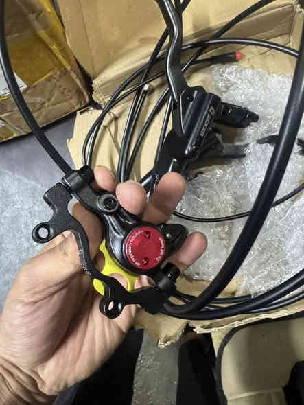 بريكات دهن جديد لوك ادفع سعر وبالعافية عليك***********
