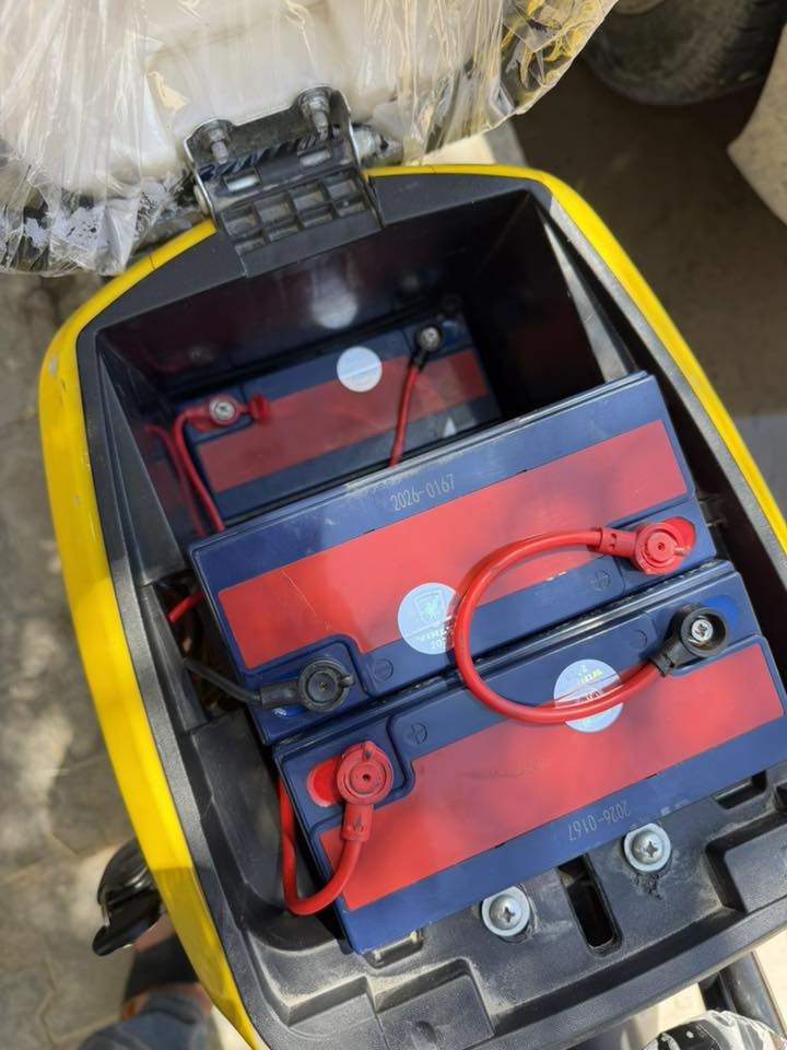 للبيع ار 9 موديل ٢٦ بطاريات ٣٢ أمبير دراجه جديده ومدارينها كلش كهربائيات كلها شغاله فقط شاحنه وياها العنوان مشراق الجديد ***********  وسعرها ب ٤٠٠  قفل
