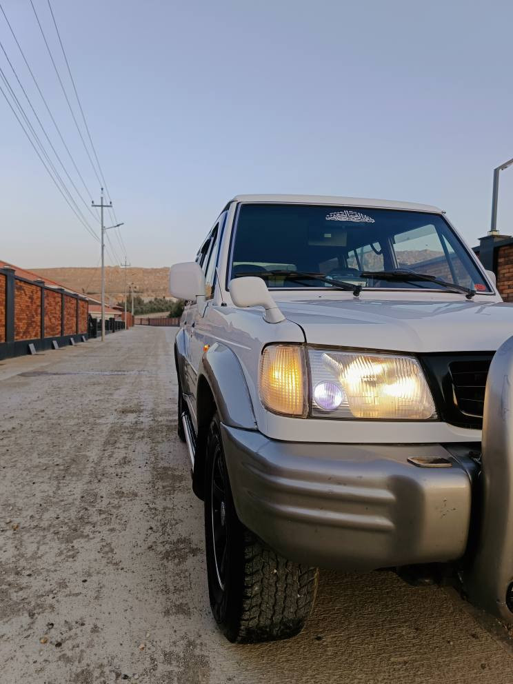 گالوبەر ئاڕم پلاسیک سلێمانی
ئاڕم . ئەوەلیات . موس . بڕاوە .غرامە . بەشەرت
مەکینە بیلاد ئەوروپی لۆک . لۆک
بێ دوکەڵ بێ بوخار بێسەوت بێ چەوری گێڕ عادی 
گێڕ و کلاج و عەکسل و شانسی و کاردن هەموی بەتامی بیلاد
..دەبڵ عەکسل قورس + سوک 
لەجێیا پێی بکێڵە 
چوار تایەو ویل کەپ ی لۆۆکی لەژێردایە تاقم پێش و دوا یەک چرکە و 100$ 
تەبرید  مەرکەزی🥶 سارد و گەرم لەسەر سویچ دەبڵ شاشە ئای پادە داش بڵ و سەقف شاشەیە شەش مکەبەرەی SS لەسەرە ماشەڵای ئەوێ ناوگێچ بەکاملی وەک بیلاد لەئیشایە بەرز و نزم و چواری و فڵچەو برێک و چوار جام کارەبای وقفڵ مەرکەزیە دەعم و لێدراو ڕزیوی و قرچ و چەکوشی نیە سەیارەکە سەنتێ مەسرەفی نیە وەڵا ماشەڵا هەر حەزەکەی لێی خوڕی ماڵی کەسو کارە سعری زۆر گونجاوە شوێن بەزیان 
سعر 48 گەڵاو معامەلەیەکی برایانە
***********
*********** السليمانية, العراق
