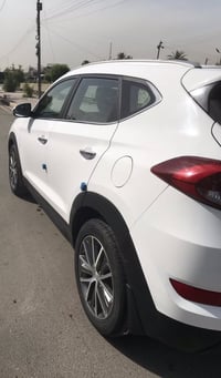 هونداي توكسان 2017 خليجي  رقم بغداد انگليزي  مواصفات :  3 وضعيات قيادة...