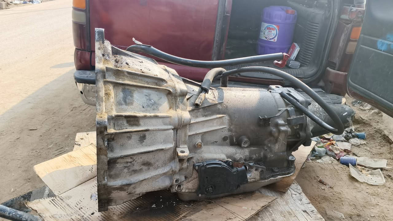 سلام عليكم
كير ٧٠٠مال ٢٠٠٠
شتريته هوا ول مكينه احتاجيت لمكينه وبقه لكير مع تيروباين السعر ٤وراقات ونص بيه مجال
رقمي  ***********
