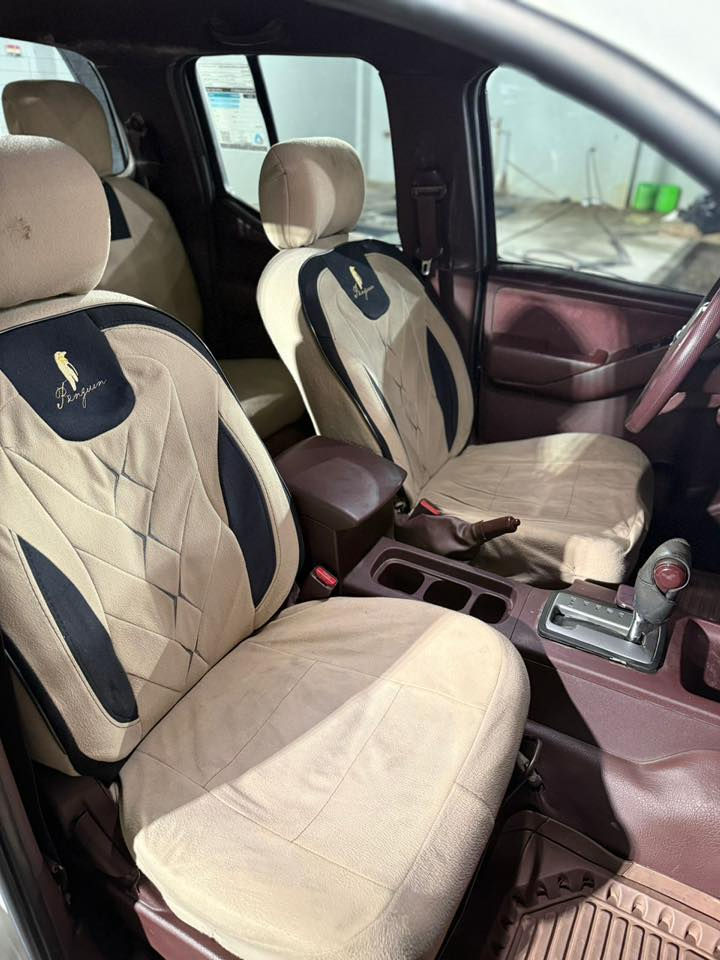 السلام عليكم سياره نيفاره للبيع : 

موديل : 2015 / سنوية بأسمي لل2027 تنتهي رقم بصرة ( أ ) 

المواصفات : كير أوتوماتيك و مكينة بلاد كفاله / تايرات وحدادية جدد الإن بدلتهن تبريد شغال ثلج 
سياره نظيفه وحلوه ما متعوبا 

عيبها الشرعي : بيها كم صبغ وبارد

السعر : ( 98 ) بيها مجال قليل

رقم الهاتف : ( *********** )
