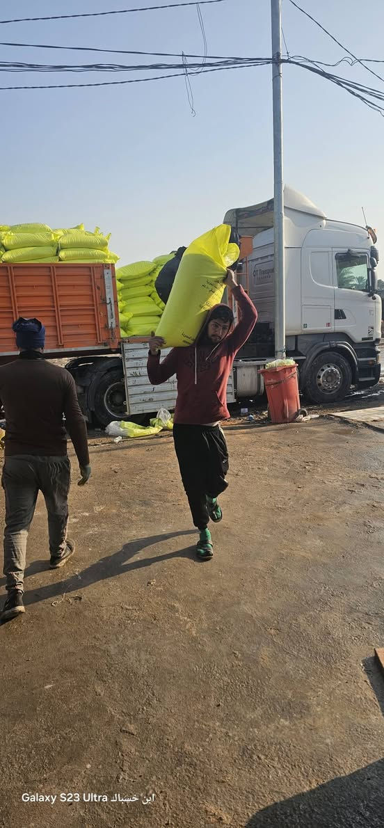 وصول سمادابيض عراقي محبب درجه أوله أسعار مناسبه جدا توصيل مجاني موقع ام عباسيه علاه نهر الحيدري متواجدون طوال النهار لاستفسار اتصال علاه الأرقام *********** *********** قيس ابو زيد
