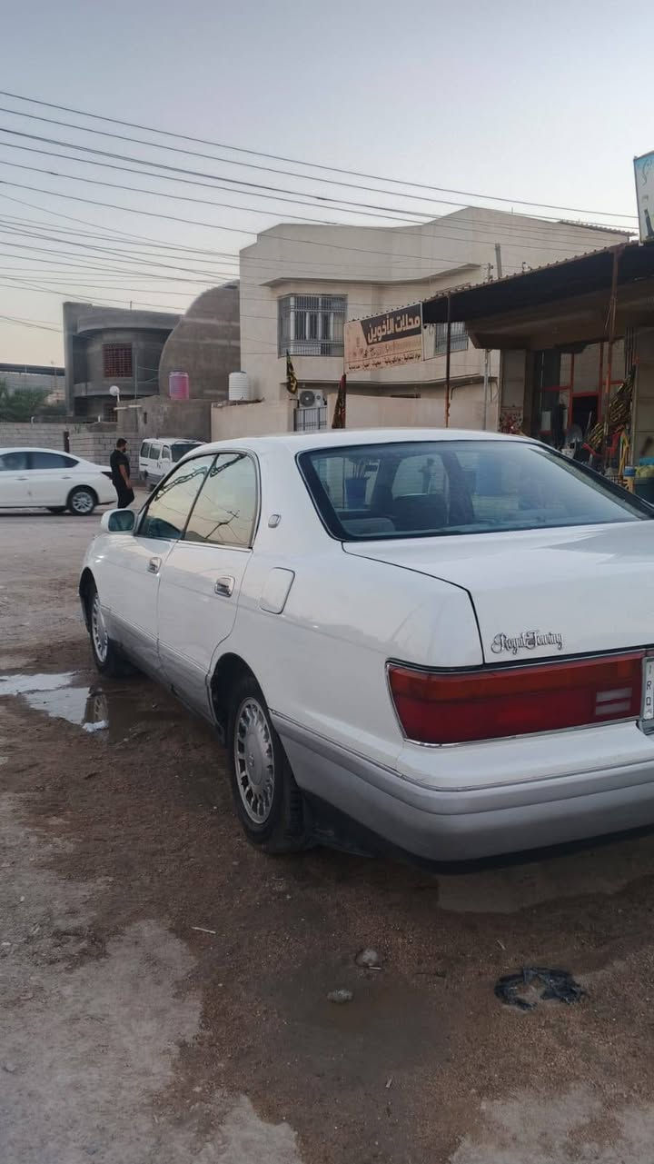 السلام عليكم سياره للبيع بطه مكفوله كير مكينه حداديه سنويه 31 رقم انكليزي بسمي رقم الهاتف *********** العنوان بصره ابو الخصيب البصرة, العراق
