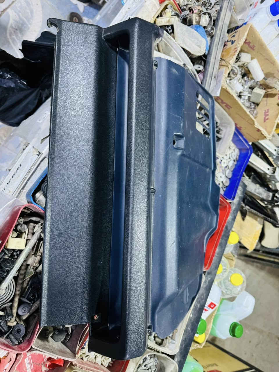 السلام عليكم ورحمة الله وبركاته قطع غيار مستعمل 
سيدان وارنب 
متوفر في محلات الحاج عماد سوق الشيوخ 
الي يحتاج اي حاجة يتواصل خاص ويعرف الاسعار والتفاصيل 

تقبل الله منا ومنكم صالح الاعمال


**إذا كنت صاحب هذا الإعلان وتريد حذفه لأي سبب، رجاءا أرسل رسالة إلى الدعم الفني**